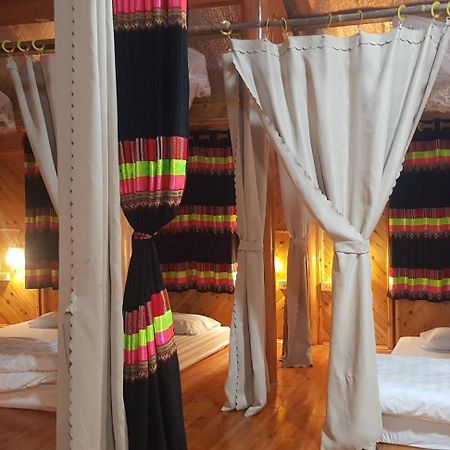 Bac Ha Threeland Homestay Eksteriør billede